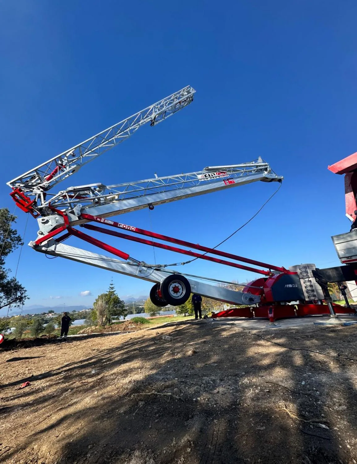 Grue 1030 RBI Eurogrue en action en Franche-Comté