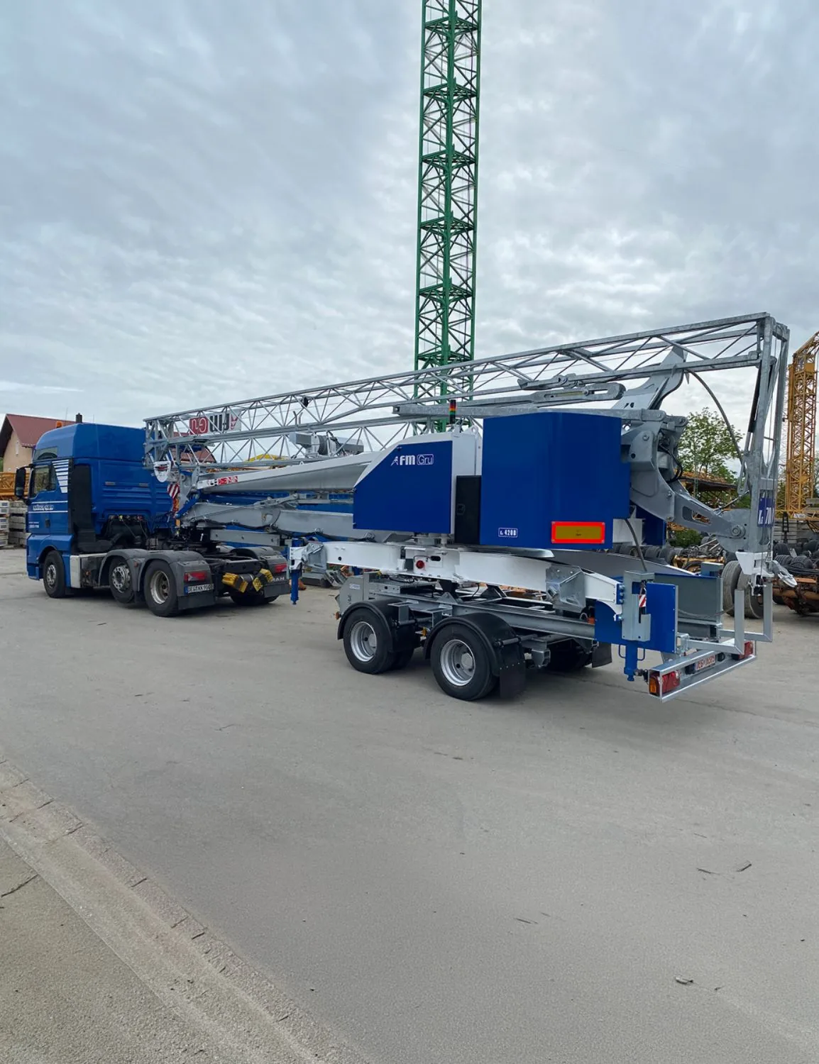 Grue 727 RBI-FA FMGRU haute performance sur grand chantier